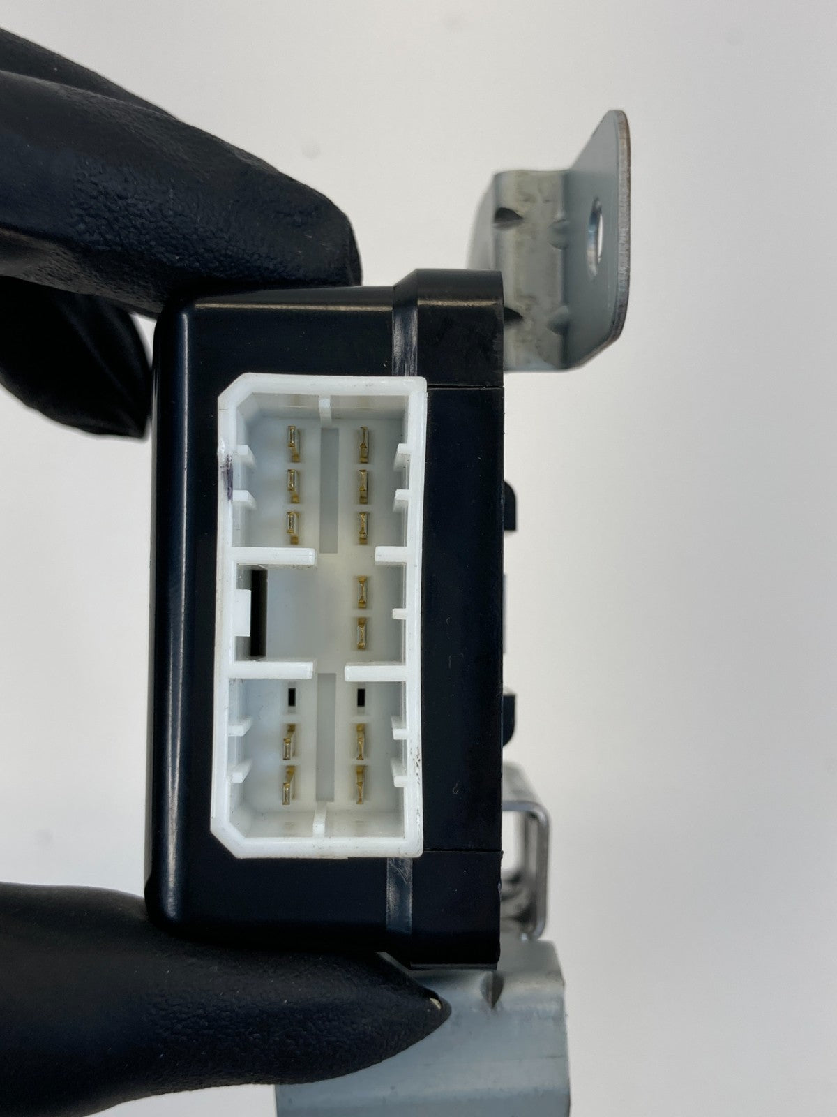 2009 2010 Hyundai Sonata Transmission Key Lock Control Module 95850-3K200 OEM