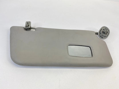 2001-2004 CHEVY CHEVROLET TRACKER 4-DR RIGHT PASSENGER SUNVISOR SUN VISOR SHADE