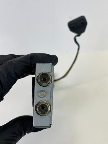 2004-2009 Cadillac SRX Radio Audio Antenna Module Unit ASM 28032378