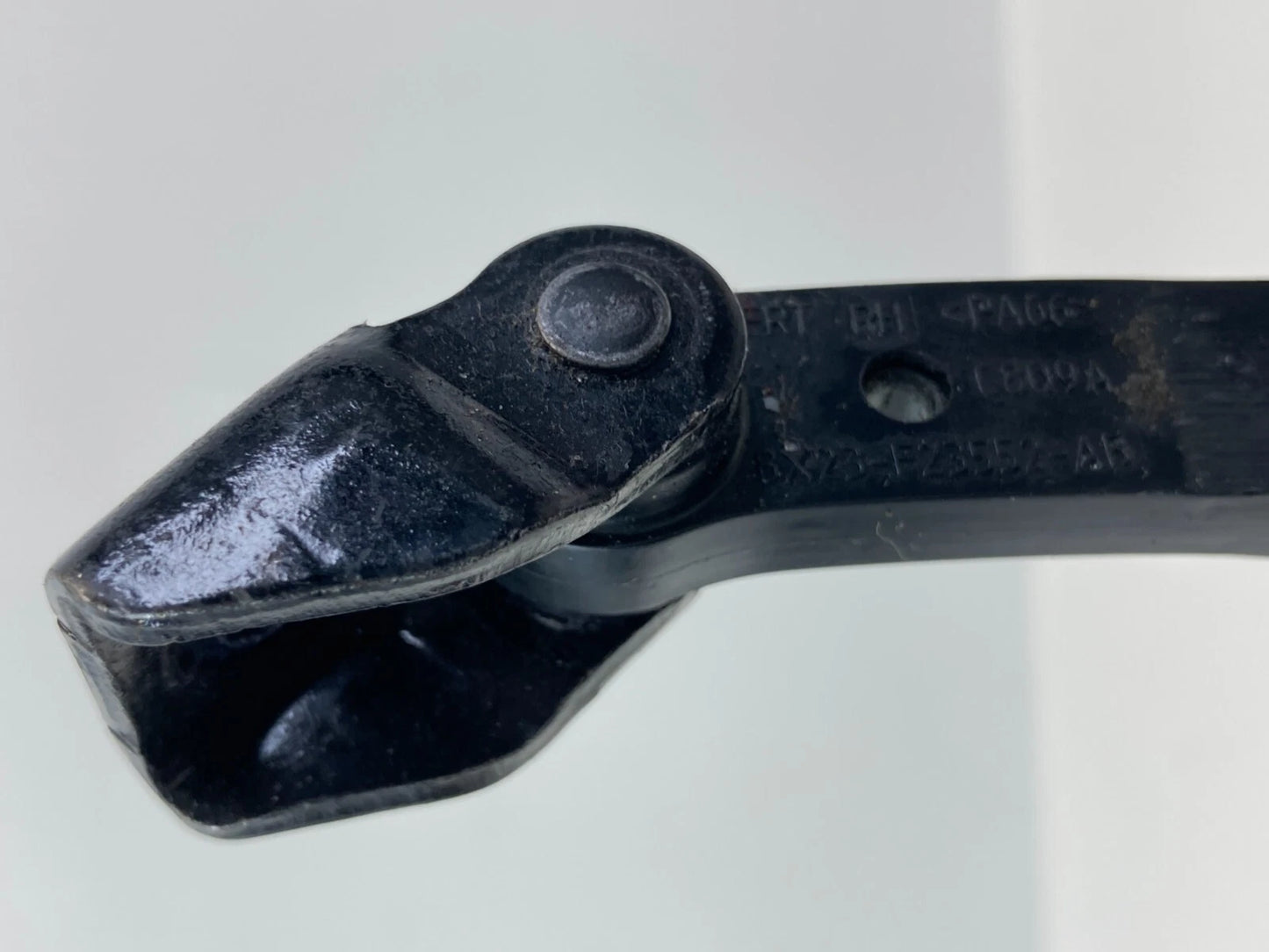 2009-2015 JAGUAR XF FRONT RIGHT DOOR CHECK STOP STOPPER DETENT 8X23F23552AB OEM