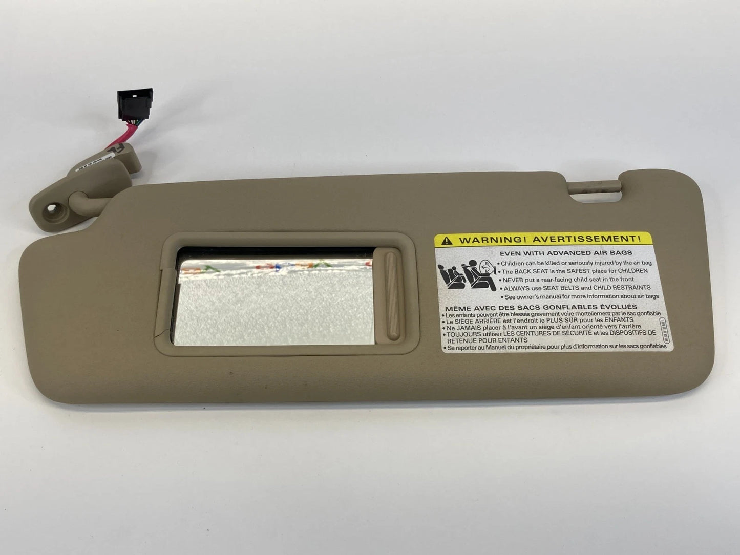 05-08 AUDI A4 QUATTRO FRONT LEFT LH DRIVER SIDE SUNVISOR SUN VISOR SHADE OEM