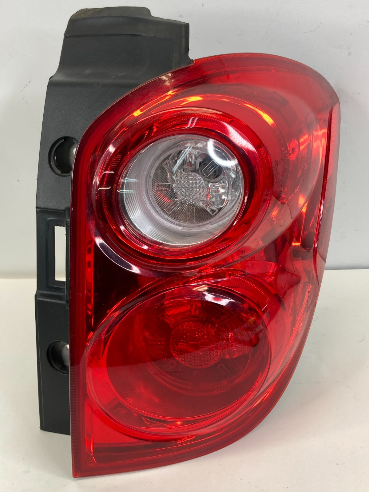 2010-2015 Chevrolet Equinox Right Passenger Side Tail Light Taillight Lamp OEM