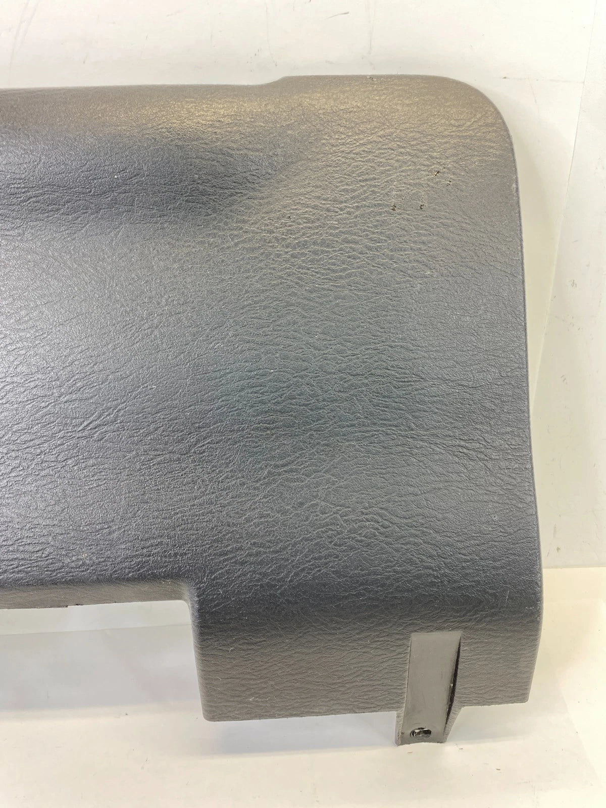 2002-2005 DODGE RAM 1500 UNDER DASH LOWER LEFT KICK PANEL KNEE TRIM BEZEL OEM