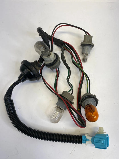 2007-2011 HONDA CR-V LEFT OR RIGHT TAILLIGHT LAMP WIRING HARNESS BULB SOCKET