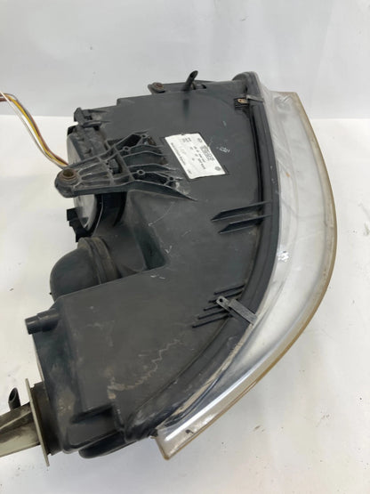 2001-2005 VOLKSWAGEN PASSAT FRONT LEFT DRIVER HEADLIGHT HEAD 3BO-941-015AQ OEM