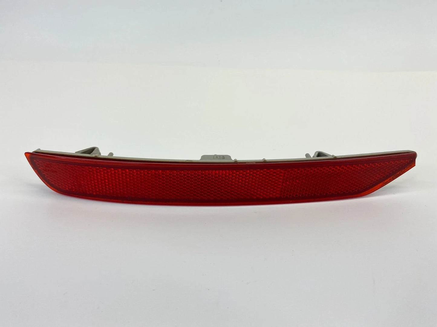 2009-2018 SUBARU FORESTER REAR BUMPER LEFT SIDE OUTER SIDE REFLECTOR LAMP 32303L