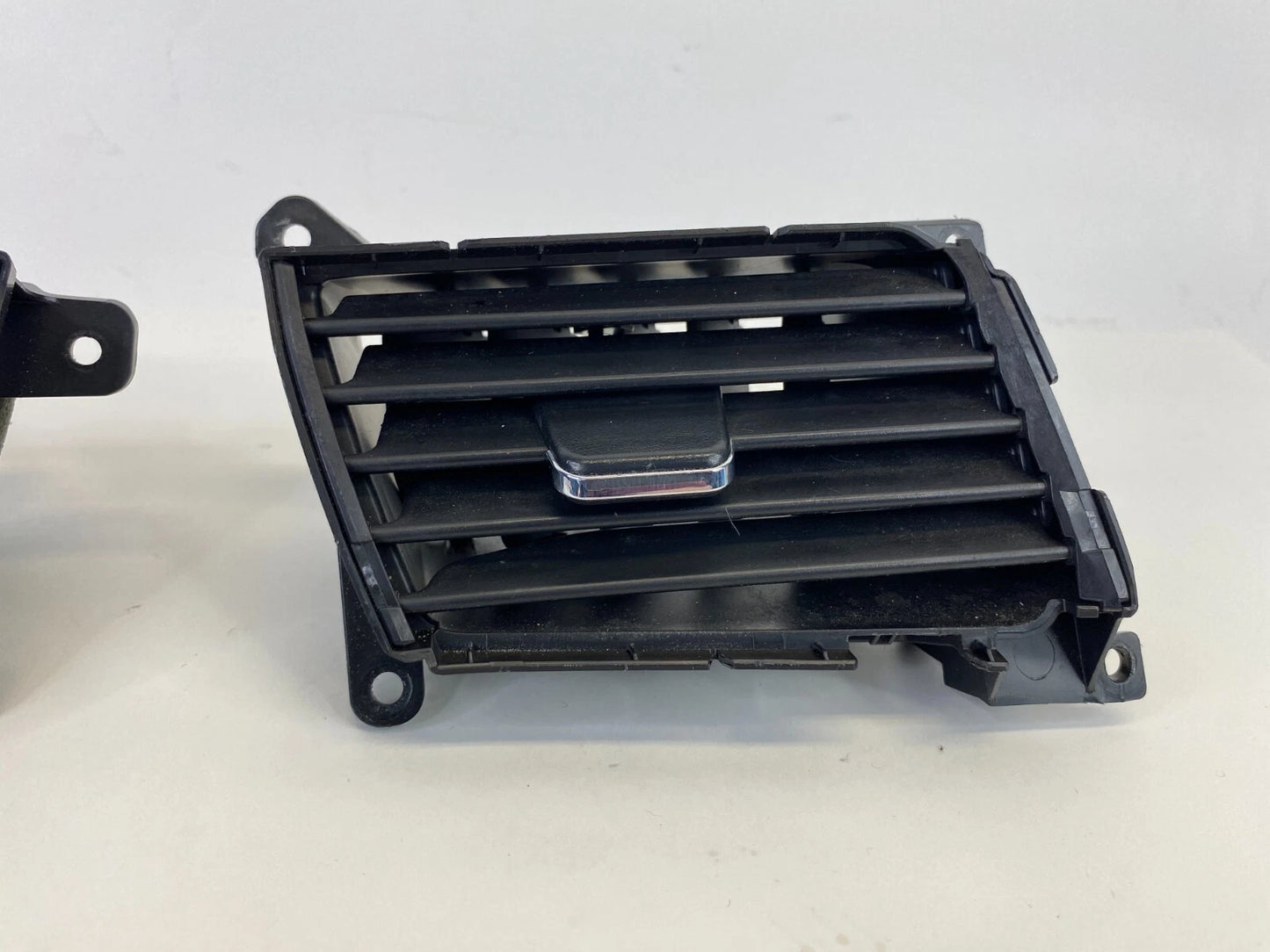 2011-2013 HONDA ODYSSEY CENTER DASHBOARD FRONT AIR CONDITIONING VENT GRILLES OEM