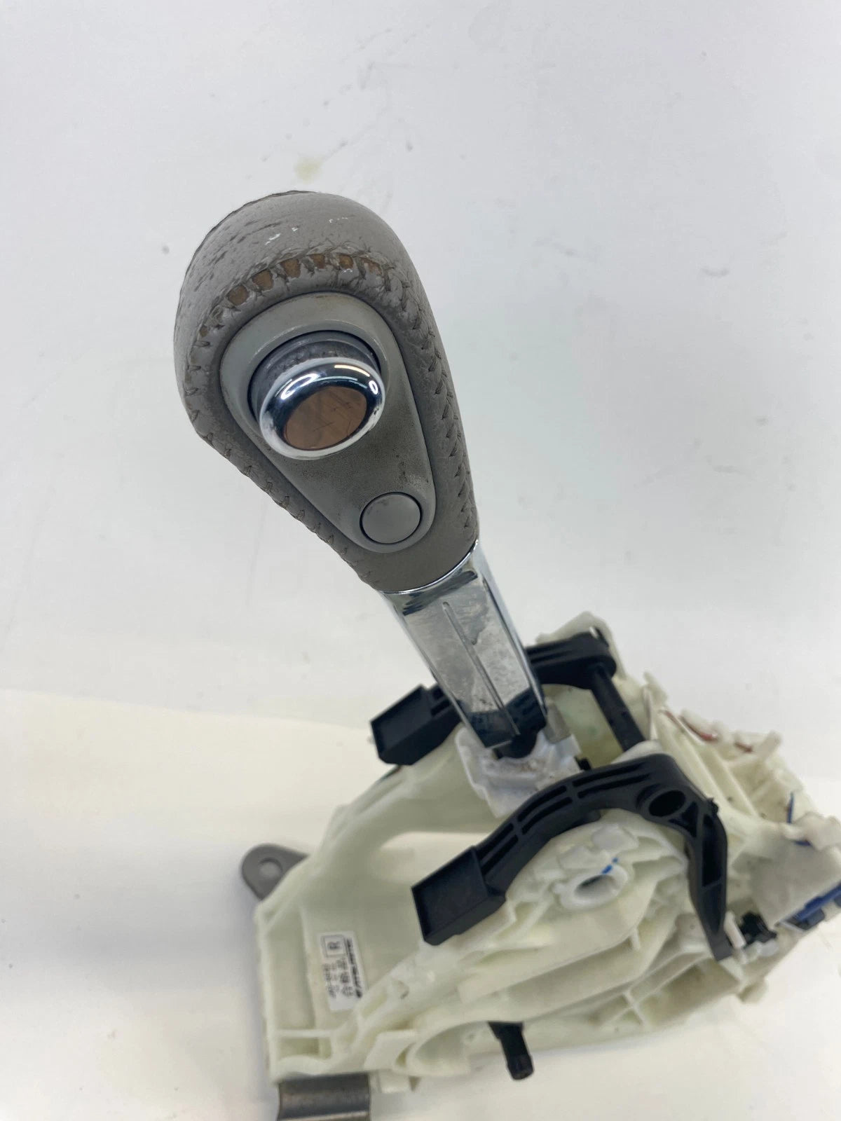 2011-2017 Nissan Quest Automatic Transmission Gear Selector Shifter Assy OEM