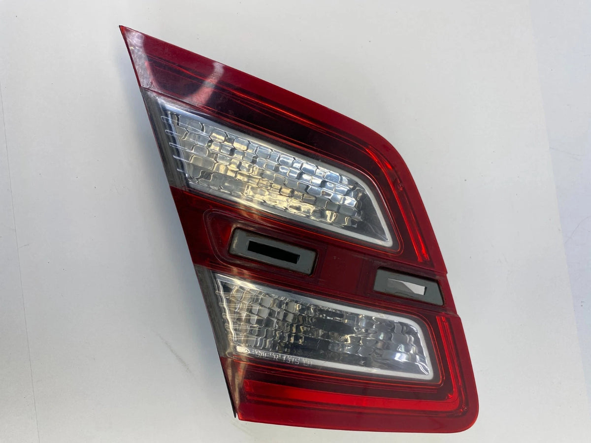 2013-2019 FORD TAURUS INNER LEFT TAIL LIGHT BACKUP LIGHT ASSEMBLY DG13-15B503-BP