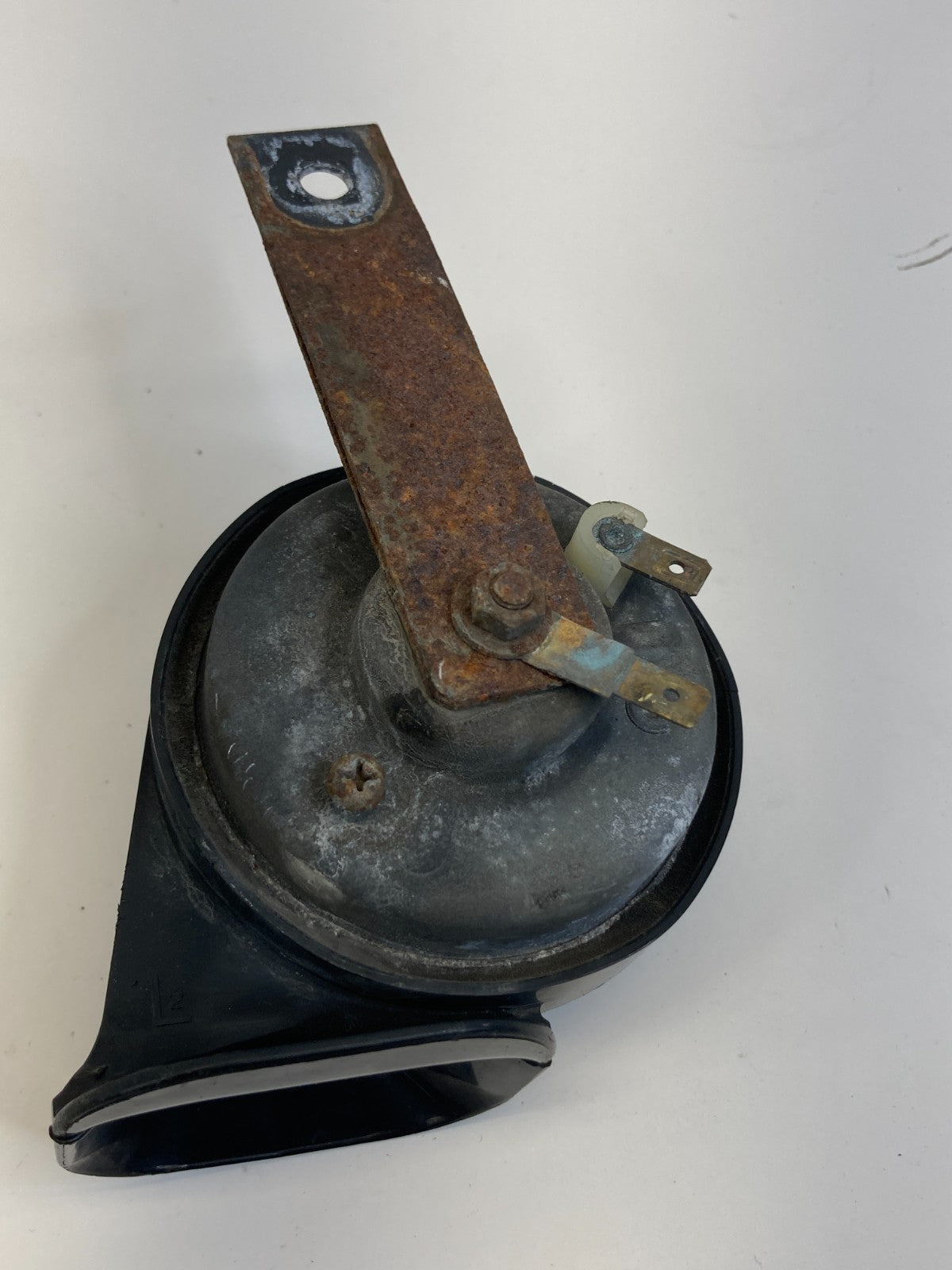 2008-2013 Infiniti G37 Low Tone Horn Note Signal Alarm Siren 0040354035 OEM