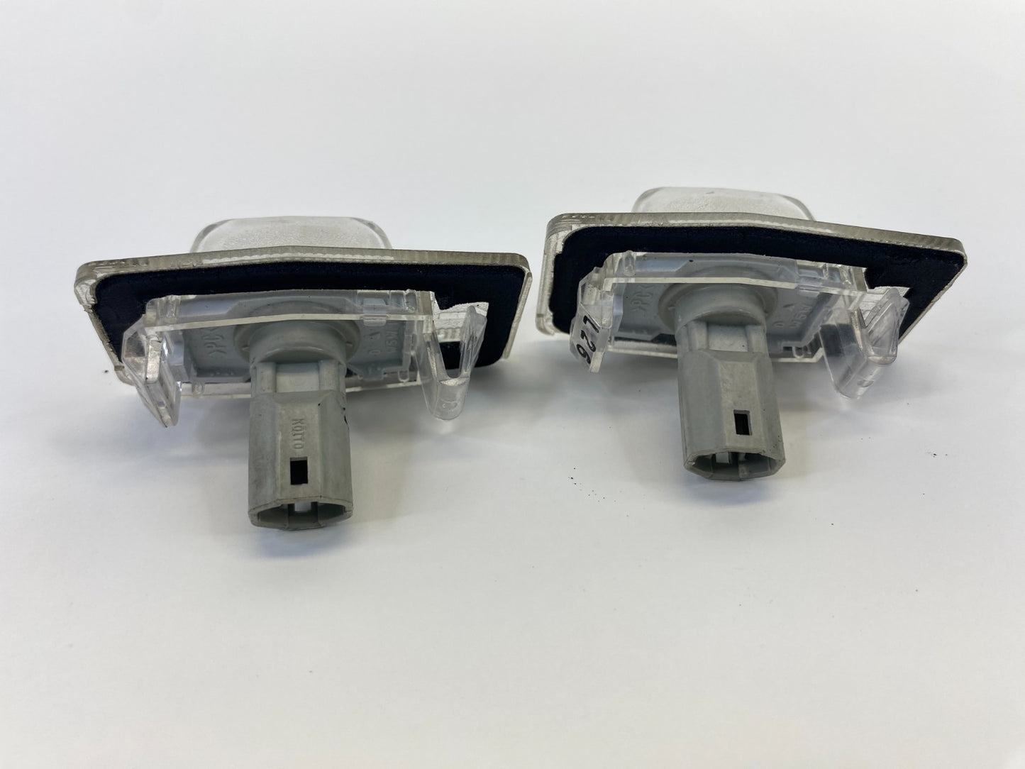 2001-2007 Ford Escape Rear License Plate Lamp Light Assembly OEM