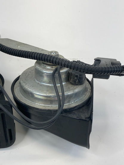 2013-2016 Ford Escape Low & High Horn Note Tone Pitch Alarm Signal E30055306 OEM