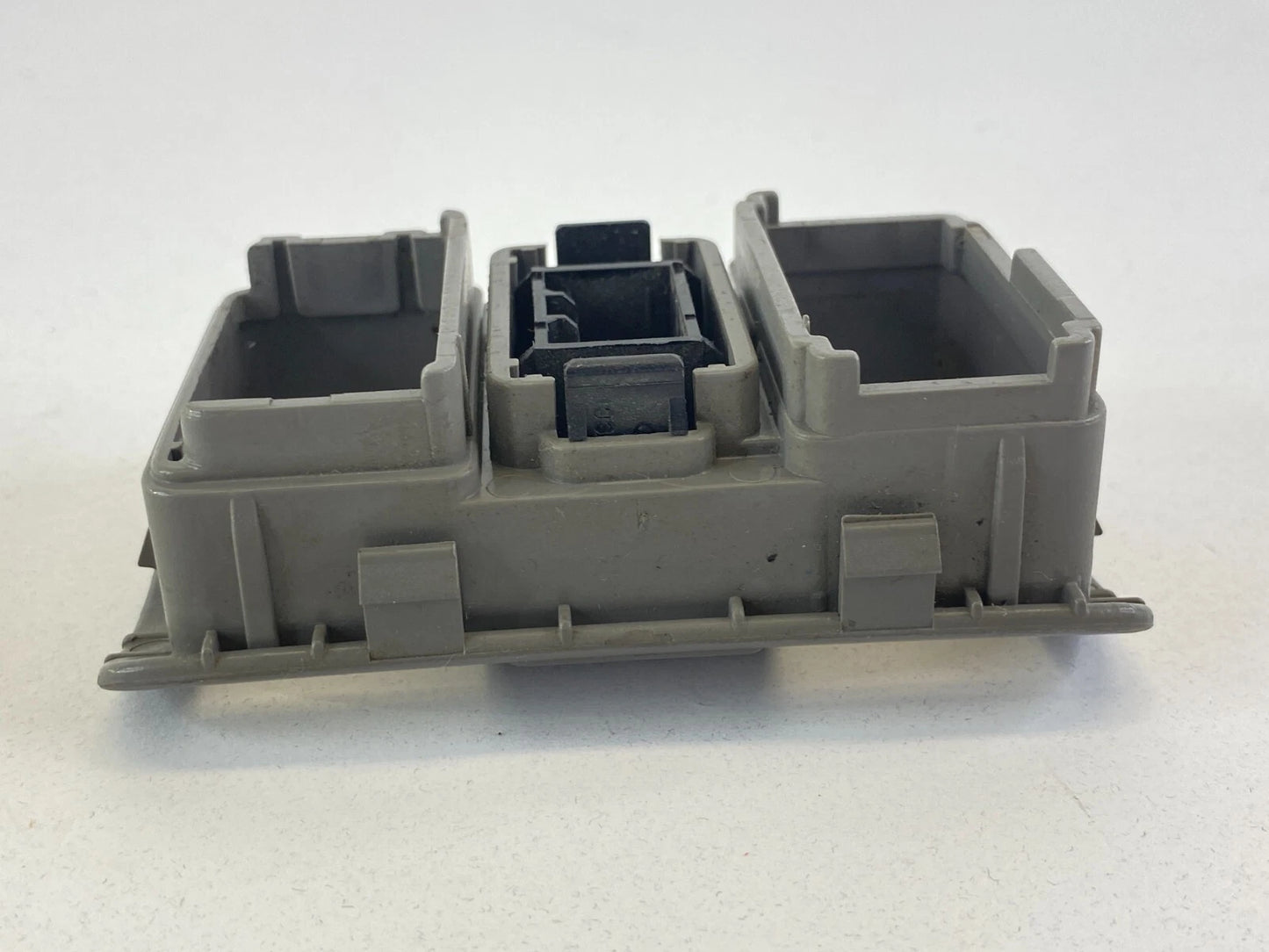 2006-2010 KIA SEDONA FRONT DASH LEFT SIDE DIMMER SWITCH BEZEL TRIM COVER OEM