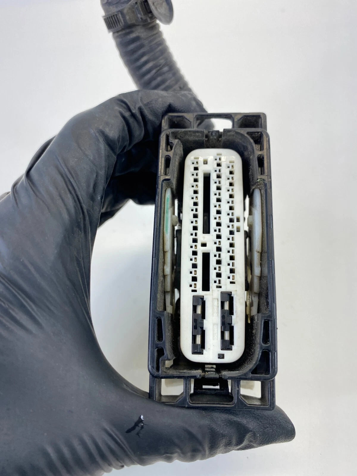 2008-2010 Honda Accord Sedan 3.5L A/T ABS Anti Lock Brake Pump Connector OEM