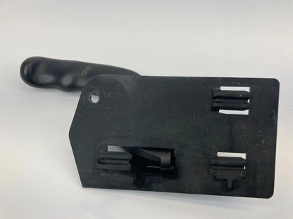 2002-2006 CHEVROLET AVALANCHE 1500 FRONT LEFT SIDE INTERIOR DOOR HANDLE OEM