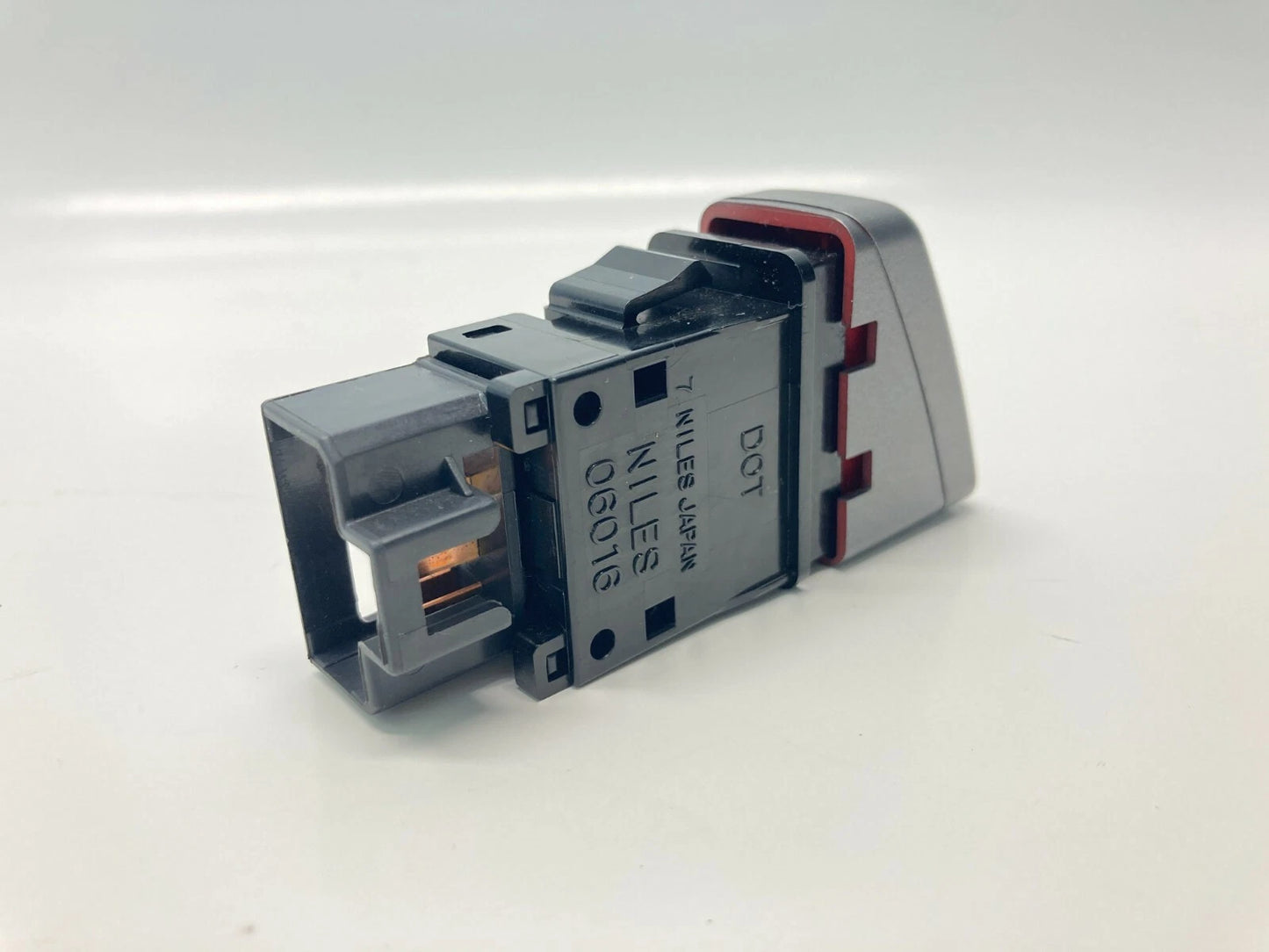 2005 2006 2007 SUBARU IMPREZA OUTBACK EMERGENCY HAZARD CONTROL SWITCH BUTTON OEM