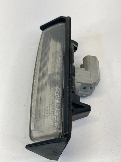 2002-2011 TOYOTA CAMRY REAR TRUNK LID LICENSE PLATE LIGHT LAMP LENS E130553 OEM
