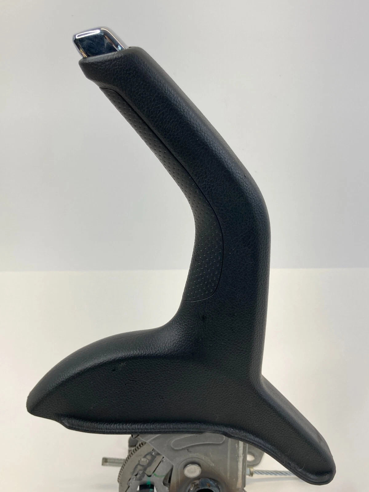 2012-2016 CHEVROLET SONIC EMERGENCY PARKING HANDLE BRAKE LEVER ASSEMBLY OEM