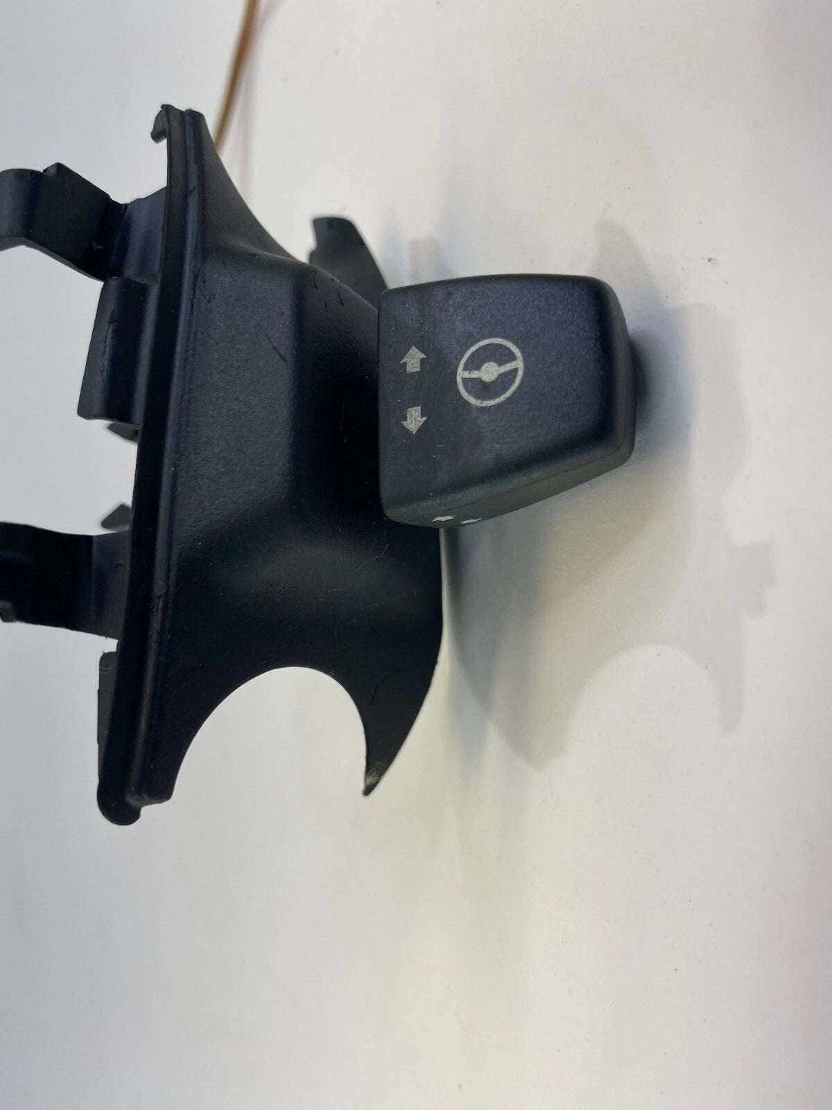 07-13 BMW X5 FRONT LEFT STEERING COLUMN ADJUSTER CONTROL SWITCH 6131-6966710