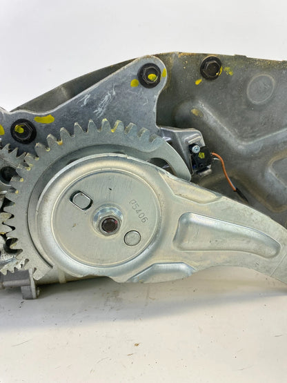 2007 2008 2009 GMC YUKON REAR TRUNK LIFTGATE POWER MOTOR ACTUATOR W/ MODULE OEM