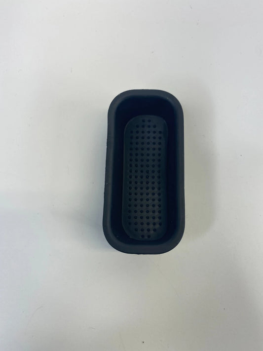 2007-2009 SUZUKI XL-7 XL7 CENTER CONSOLE CUP HOLDER MAT LINER RUBBER INSERT OEM