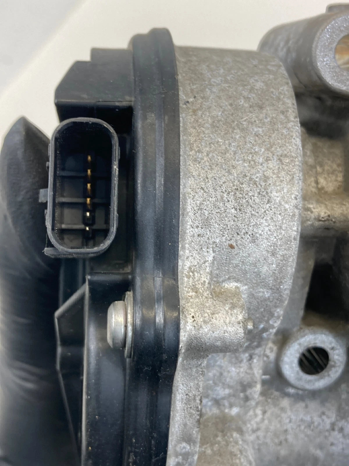 13-19 2013-2019 Ford Police Interceptor 3.7L V6 Throttle Body Throttle Valve OEM