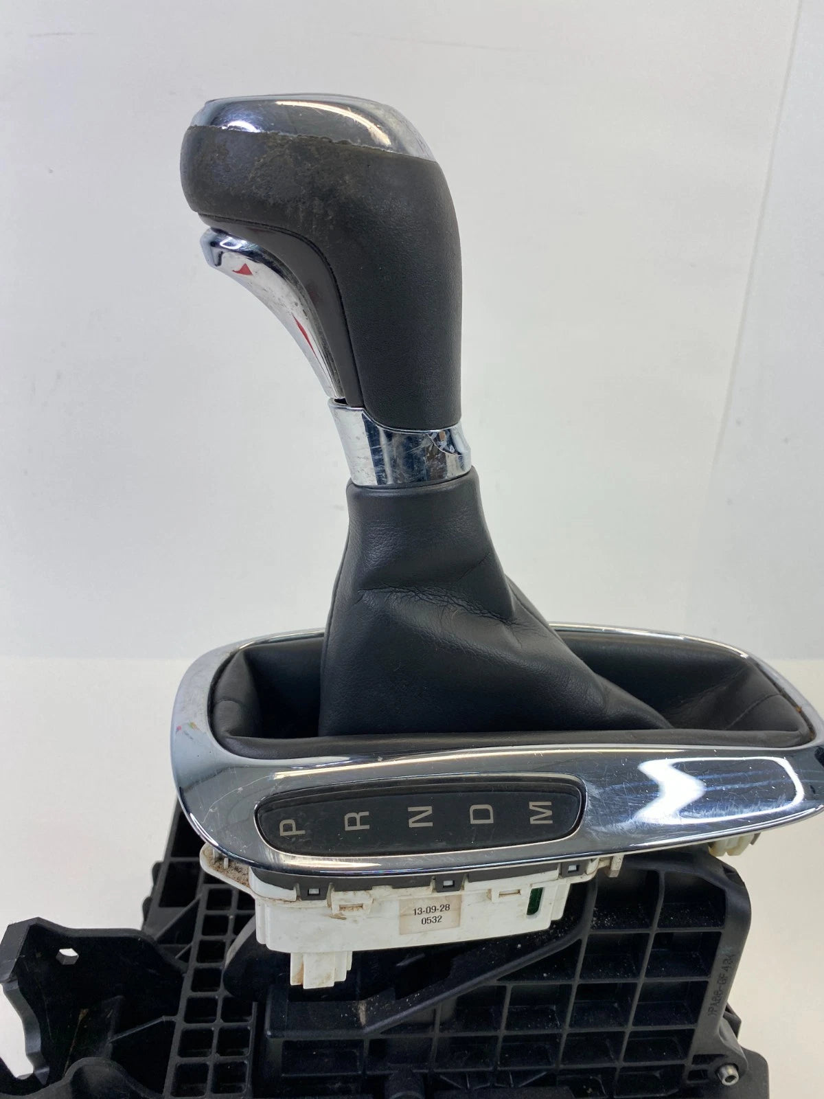 2014-2016 CHEVROLET MALIBU AUTOMATIC FLOOR GEAR SHIFTER SELECTOR ASSEMBLY OEM