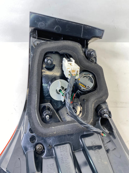 2012-2017 KIA RIO SEDAN REAR LEFT DRIVER OUTER TAIL LIGHT LAMP 92401-1W0 OEM