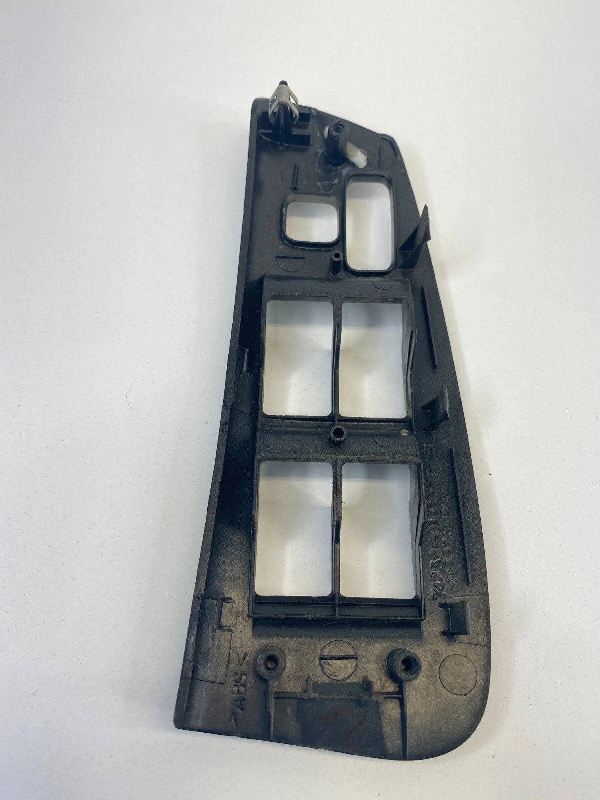 03-08 TOYOTA MATRIX FRONT LEFT DOOR WINDOW SWITCH BEZEL COVER TRIM 74232-01030