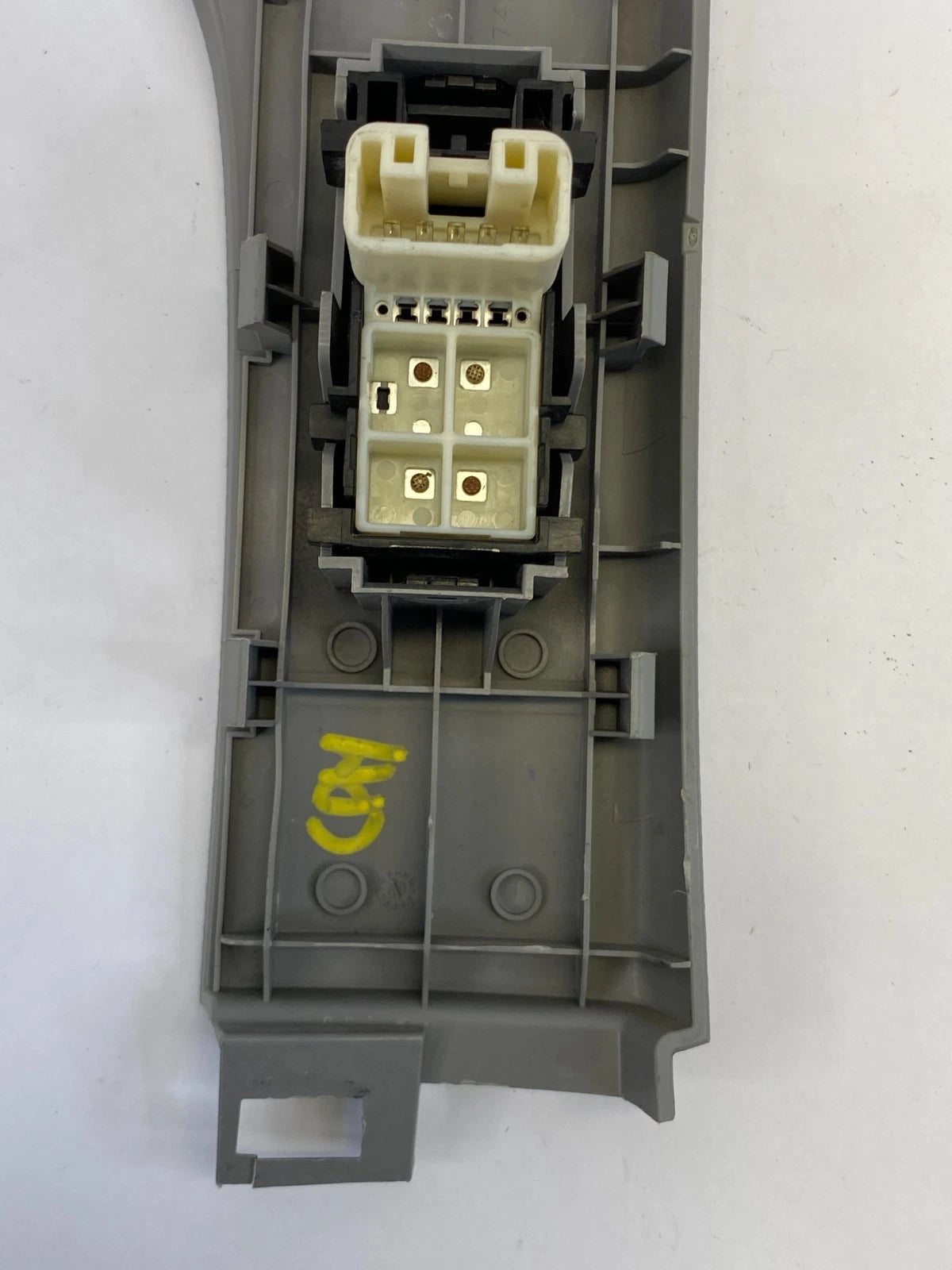 2007-2011 TOYOTA YARIS HBCK 2DR FRONT RIGHT SIDE DOOR POWER WINDOW SWITCH OEM