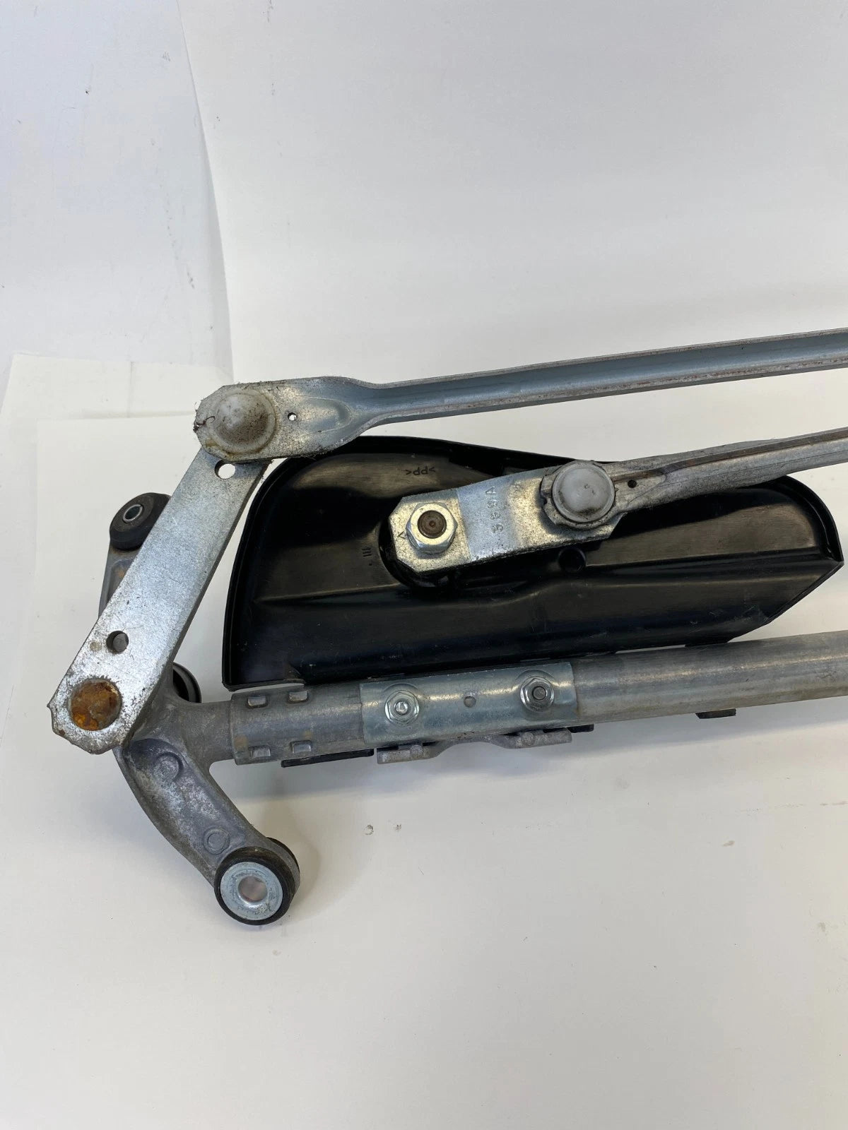 2013-2017 HONDA ACCORD SEDAN FRONT WINDSHIELD WIPER MOTOR W/ LINKAGE OEM