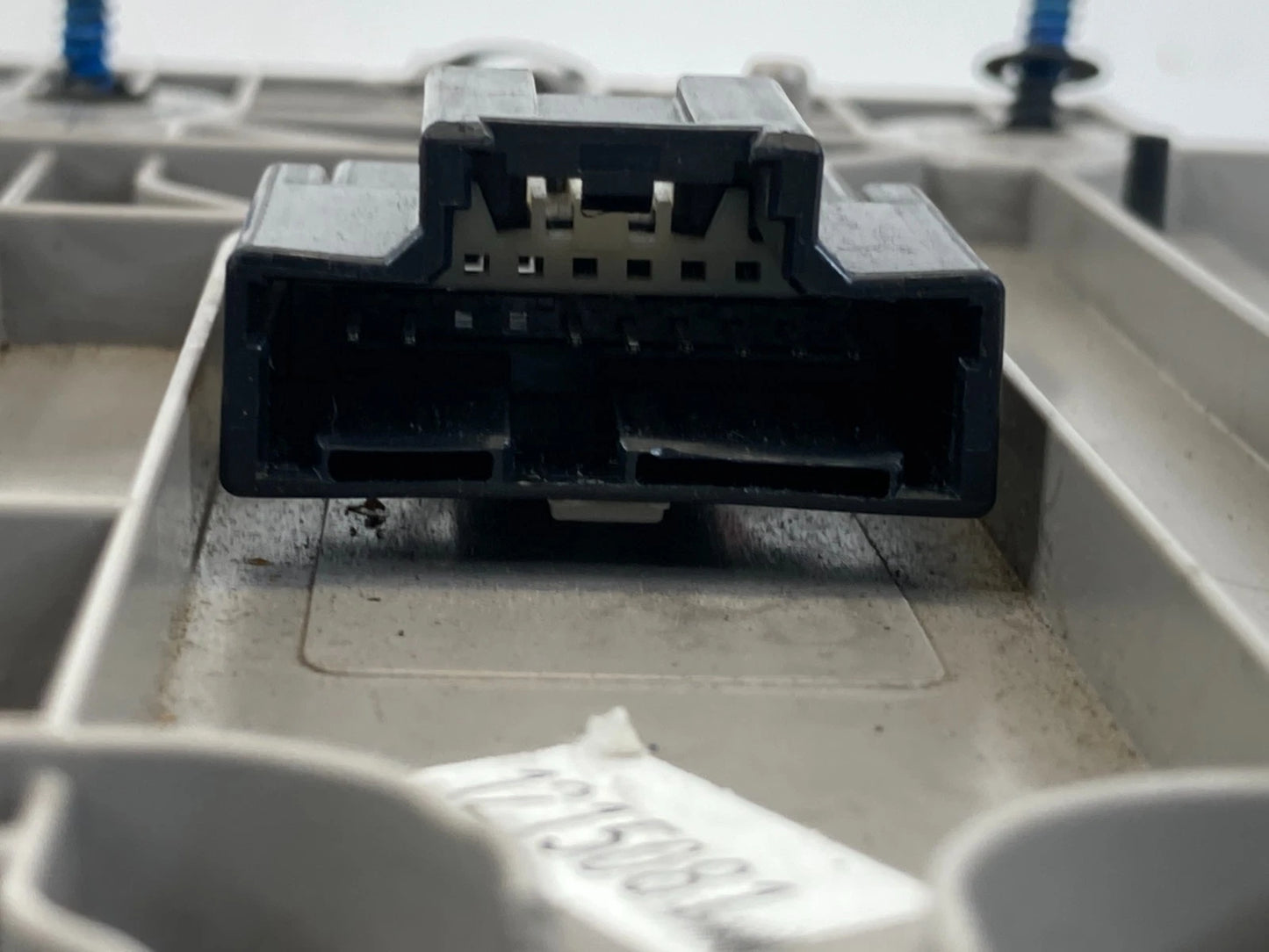 2007-2016 GMC ACADIA OVERHEAD ROOF MOUNTED DVD DISPLAY SCREEN 20844136 OEM