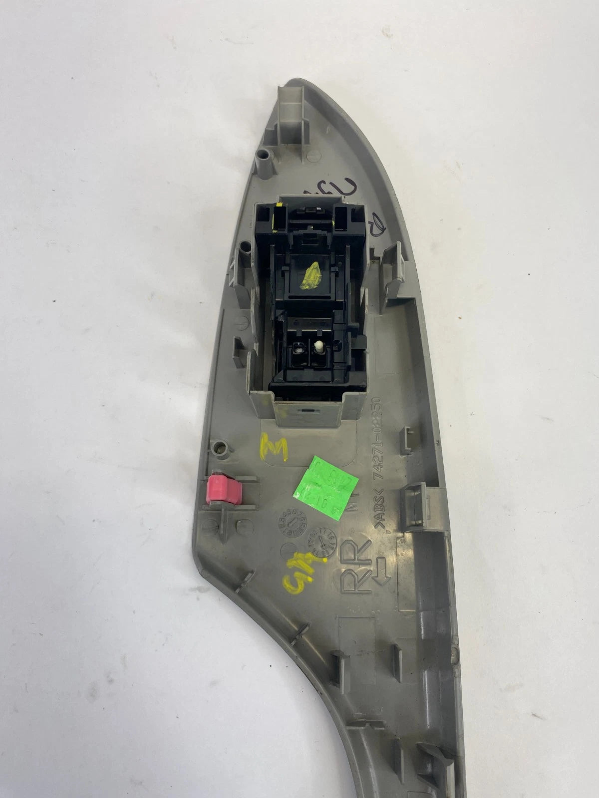 2009-2013 TOYOTA COROLLA REAR RIGHT SIDE DOOR WINDOW CONTROL SWITCH 74271-02250