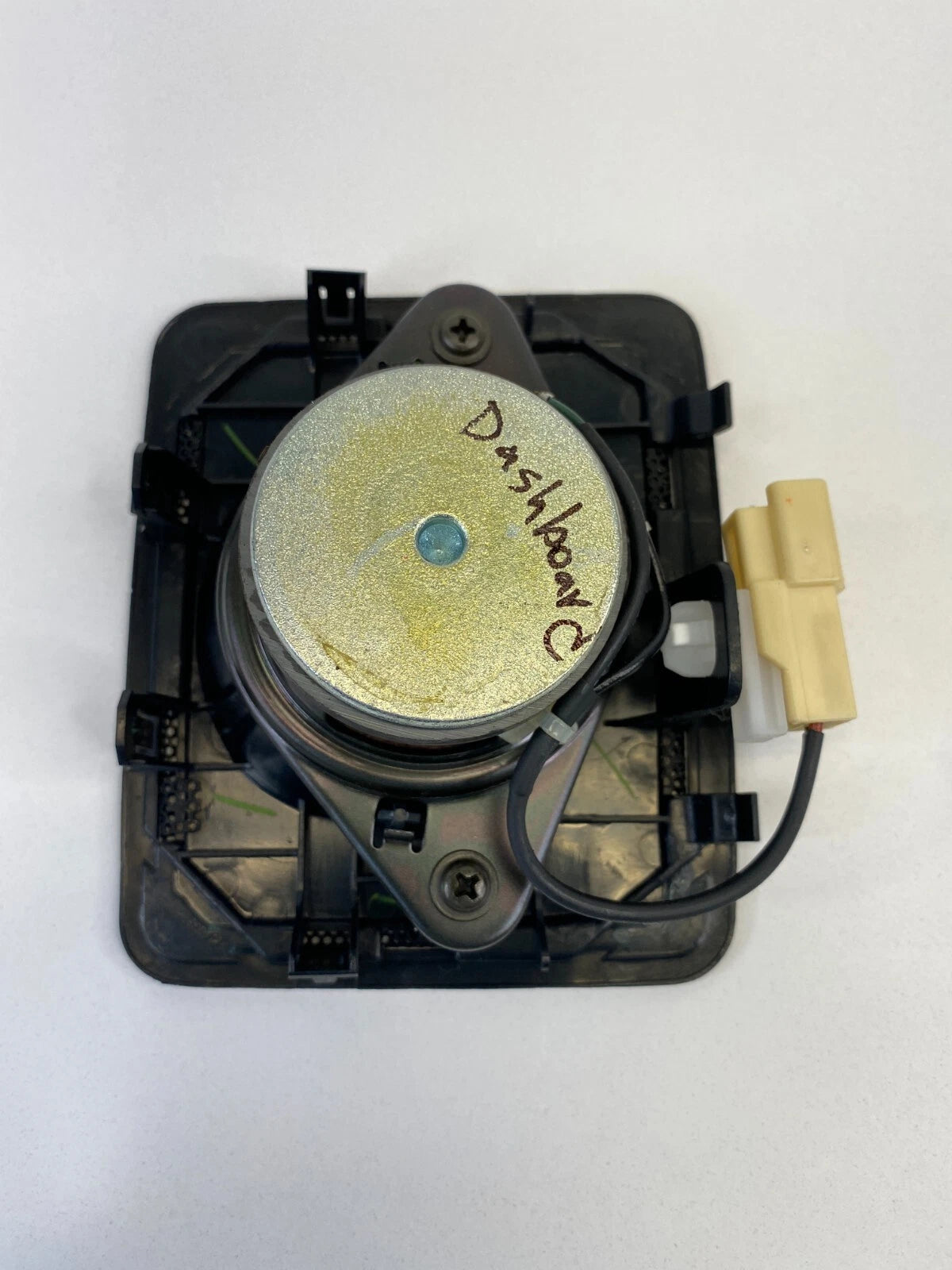 2004-2009 TOYOTA PRIUS FRONT CENTER DASH SOUBD SISTEM SPEAKER ASSEMBLY OEM