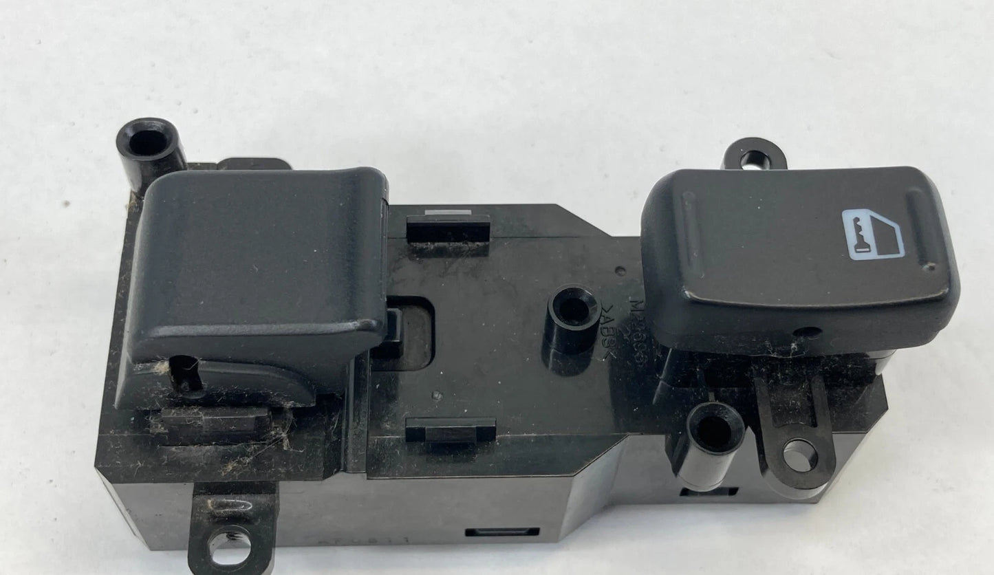 2003-2007 HONDA ACCORD FRONT RIGHT PASSENGER DOOR WINDOW LOCK SWITCH M22699