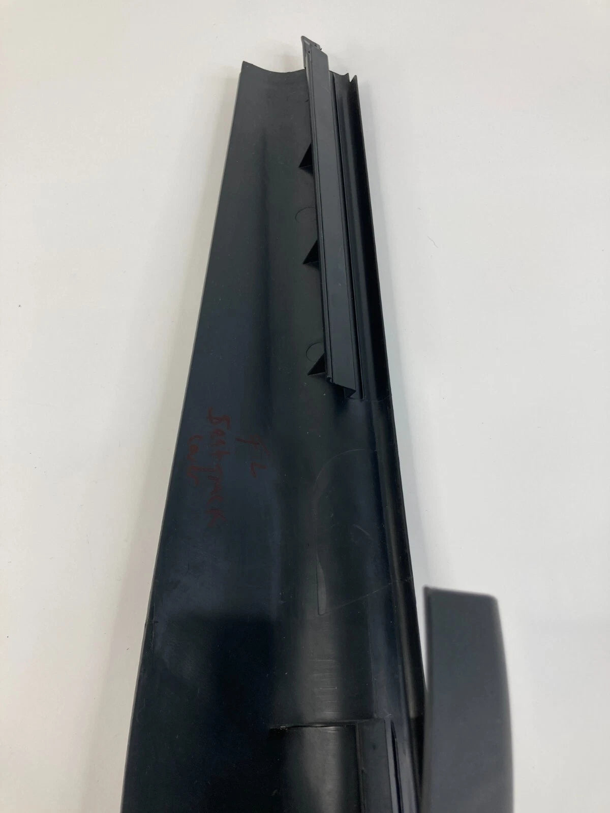 06 07 MERCEDES-BENZ ML 500 FRONT LEFT DRIVER SIDE SEAT TRACK RAIL COVER TRIM OEM