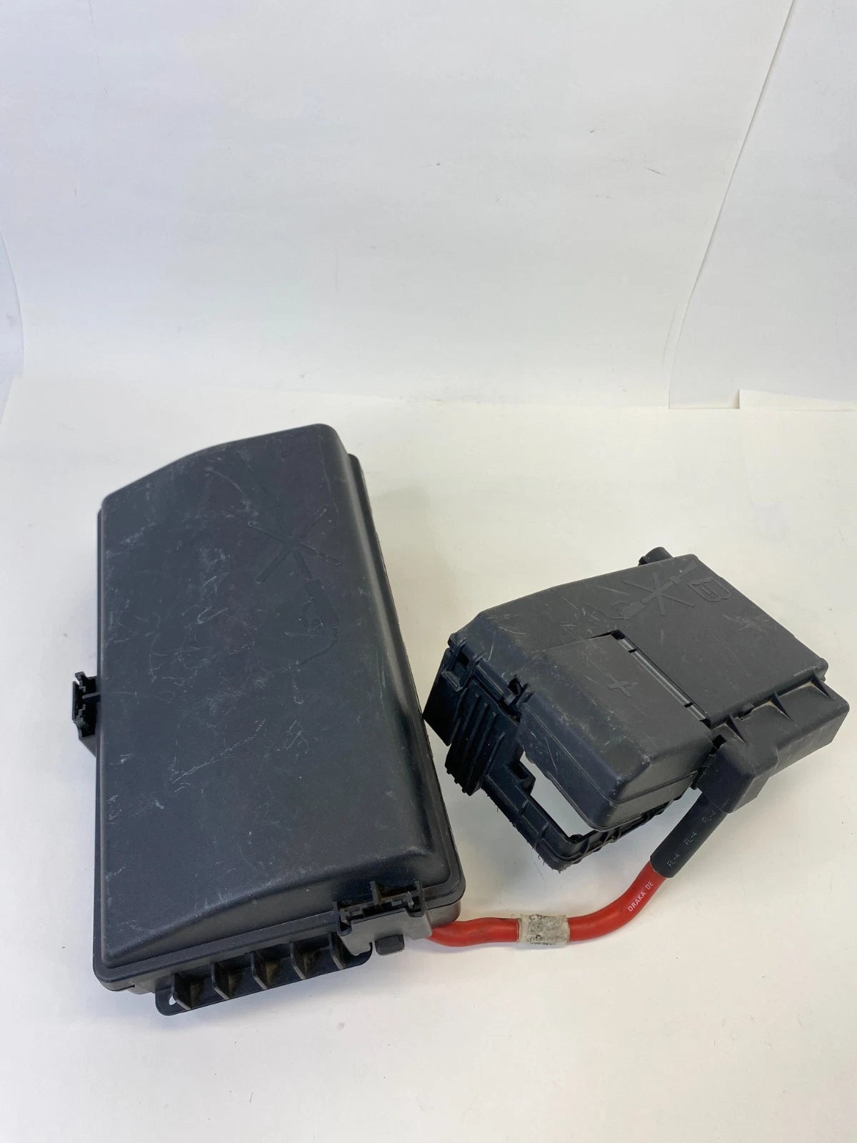 2011 BUICK REGAL CXL ENGINE BAY FUSE BOX BLOCK UNIT ASSEMBLY 13275887 OEM