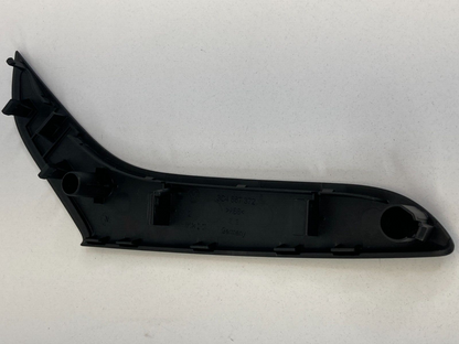 2006-2010 Volkswagen Passat Rear Right Door Pull Handle Cover Trim 3C4-867-372