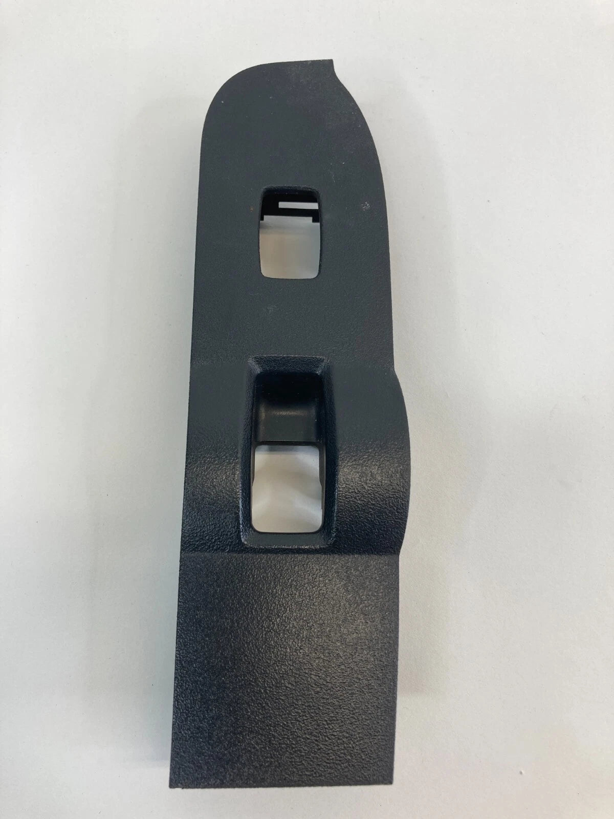 05 06 SCION TC FRONT RIGHT DOOR WINDOW SWITCH BEZEL TRIM PANEL 74231-21080 OEM