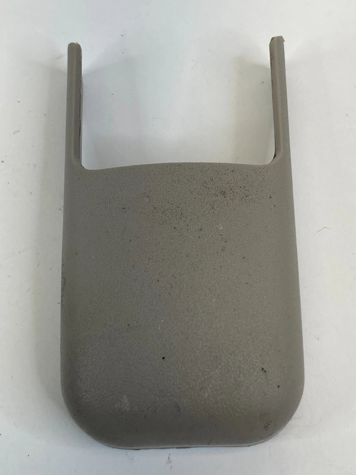 2006-2008 HYUNDAI SONATA SEDAN 4-DR FRONT LEFT SEAT TRACK CAP END COVER OEM
