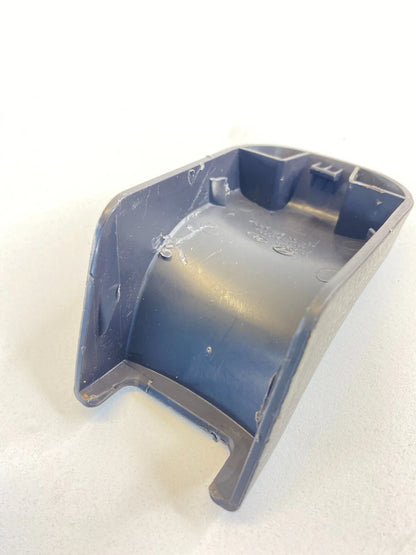 07-12 HYUNDAI SANTA FE REAR SEAT TRACK END MOUNTING COVER TRIM 88098-2B000 OEM