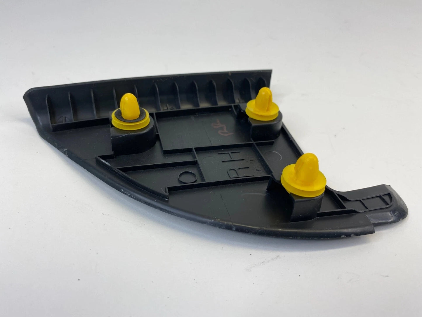 2012-2017 KIA RIO REAR RIGHT SIDE DOOR INTERIOR CORNER COVER TRIM 83920-1W200