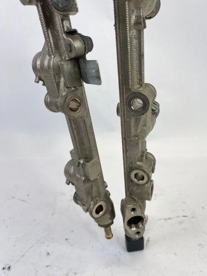 2006-2013 LEXUS IS250 ENGINE FUEL RAIL W/ INJECTOR INJECTORS SET OF 3 OEM