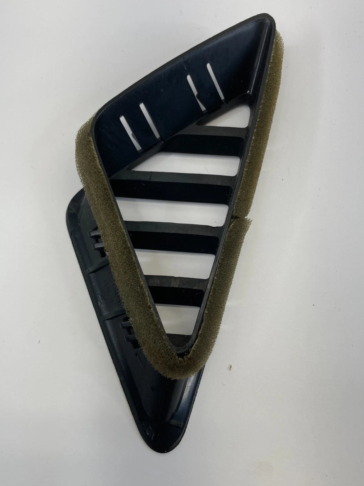 10-17 CHEVROLET EQUINOX DASH LEFT SIDE AC AIR VENT DEFROSTER GRILLE 25779104 OEM