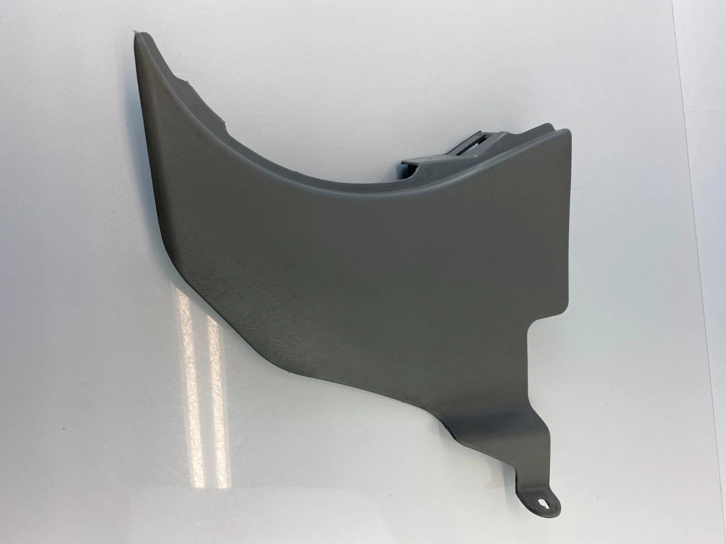 2001-2003 TOYOTA HIGHLANDER FRONT LEFT LOWER KICK COWL PANEL COVER 62102-48010