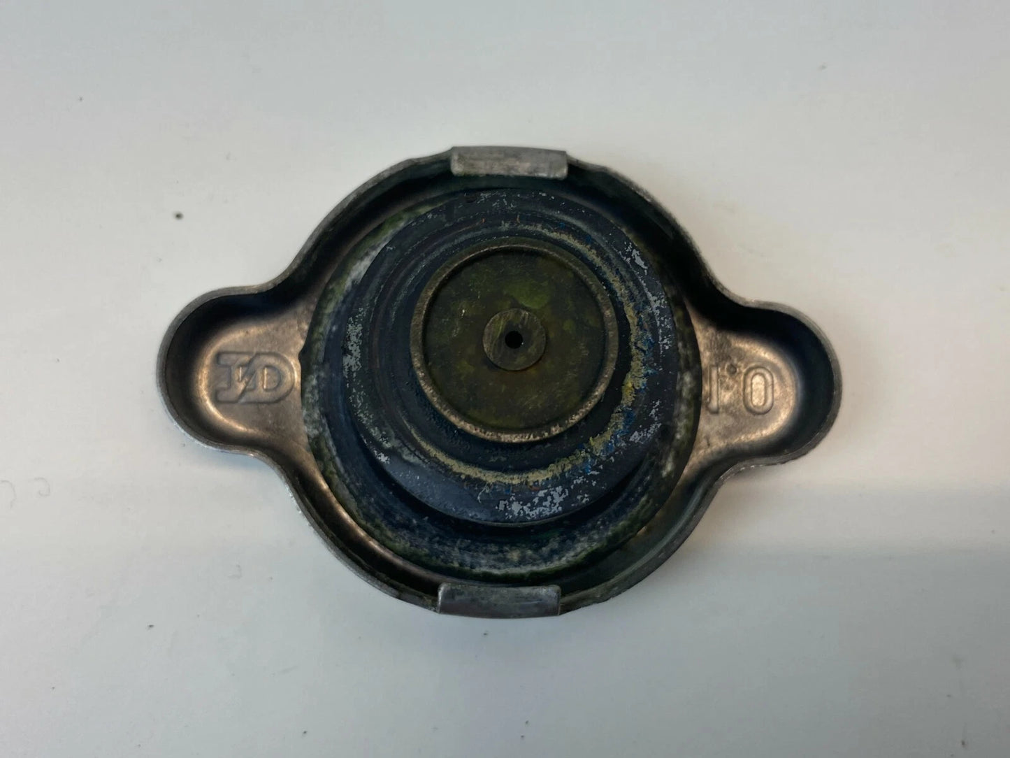 1992-2006 TOYOTA CAMRY 95-04 AVALON RADIATOR COOLANT TANK CAP LID COVER OEM