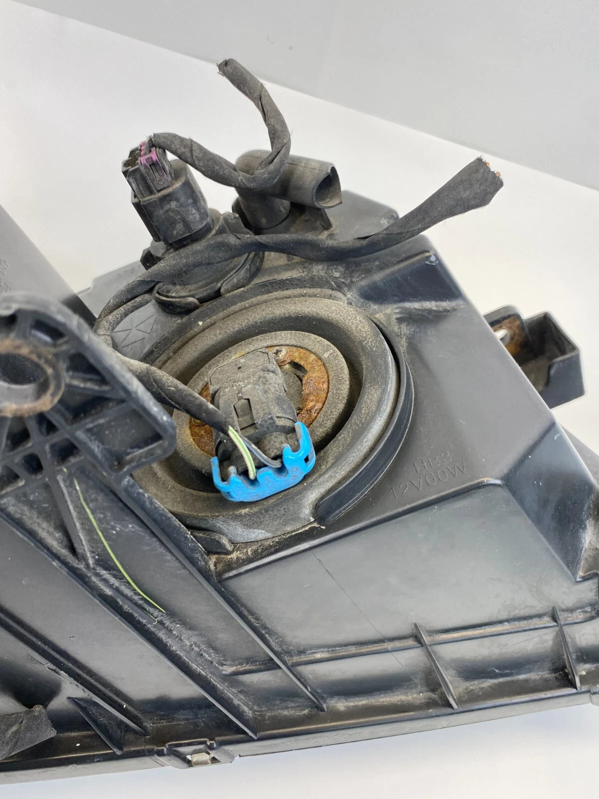 2009-2020 DODGE JOURNEY LEFT DRIVER HEADLIGHT HEADLAMP HALOGEN 68057699AA