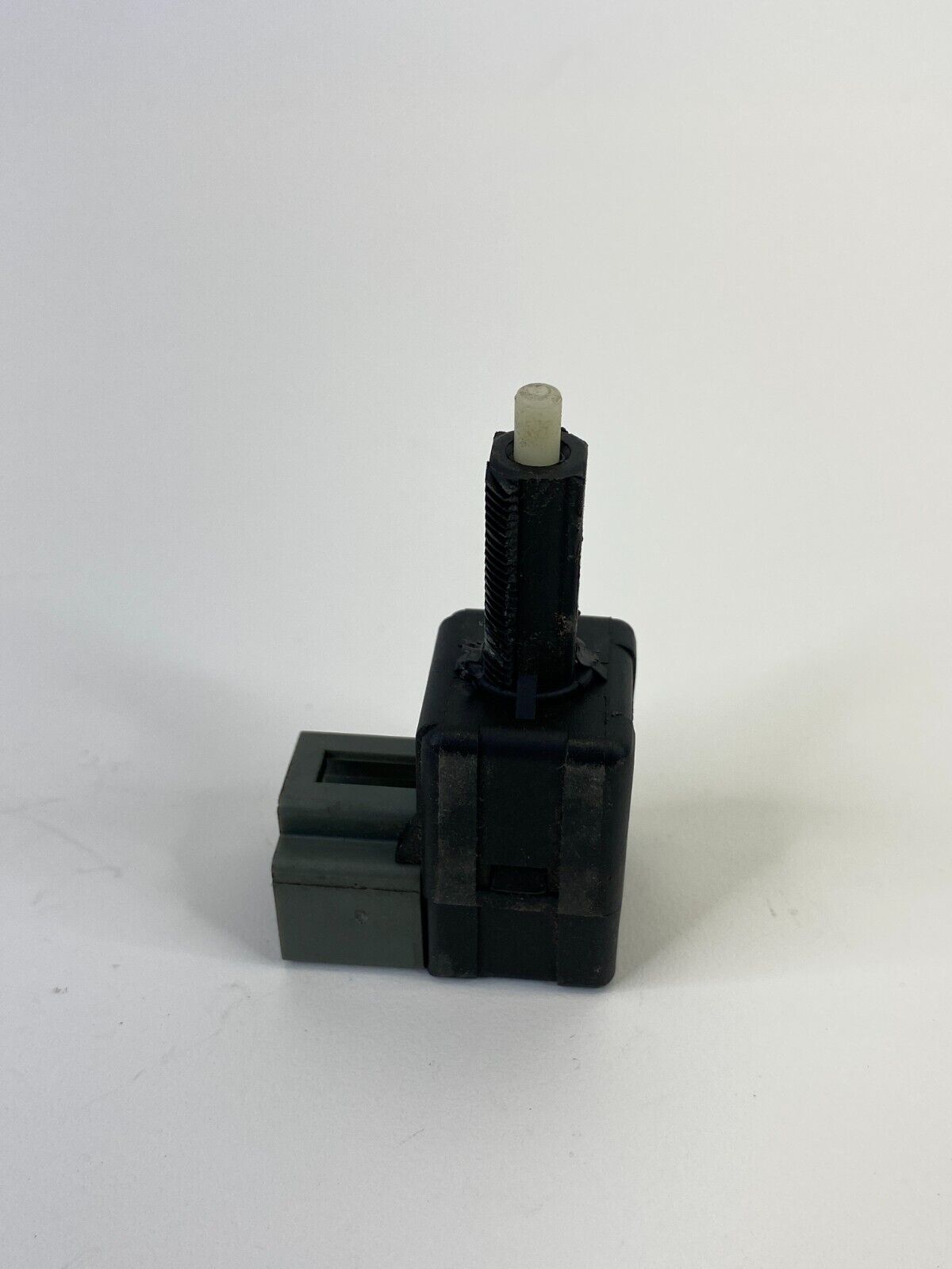 2012-2017 Hyundai Accent Sedan Brake Pedal Sensor Button Switch OEM