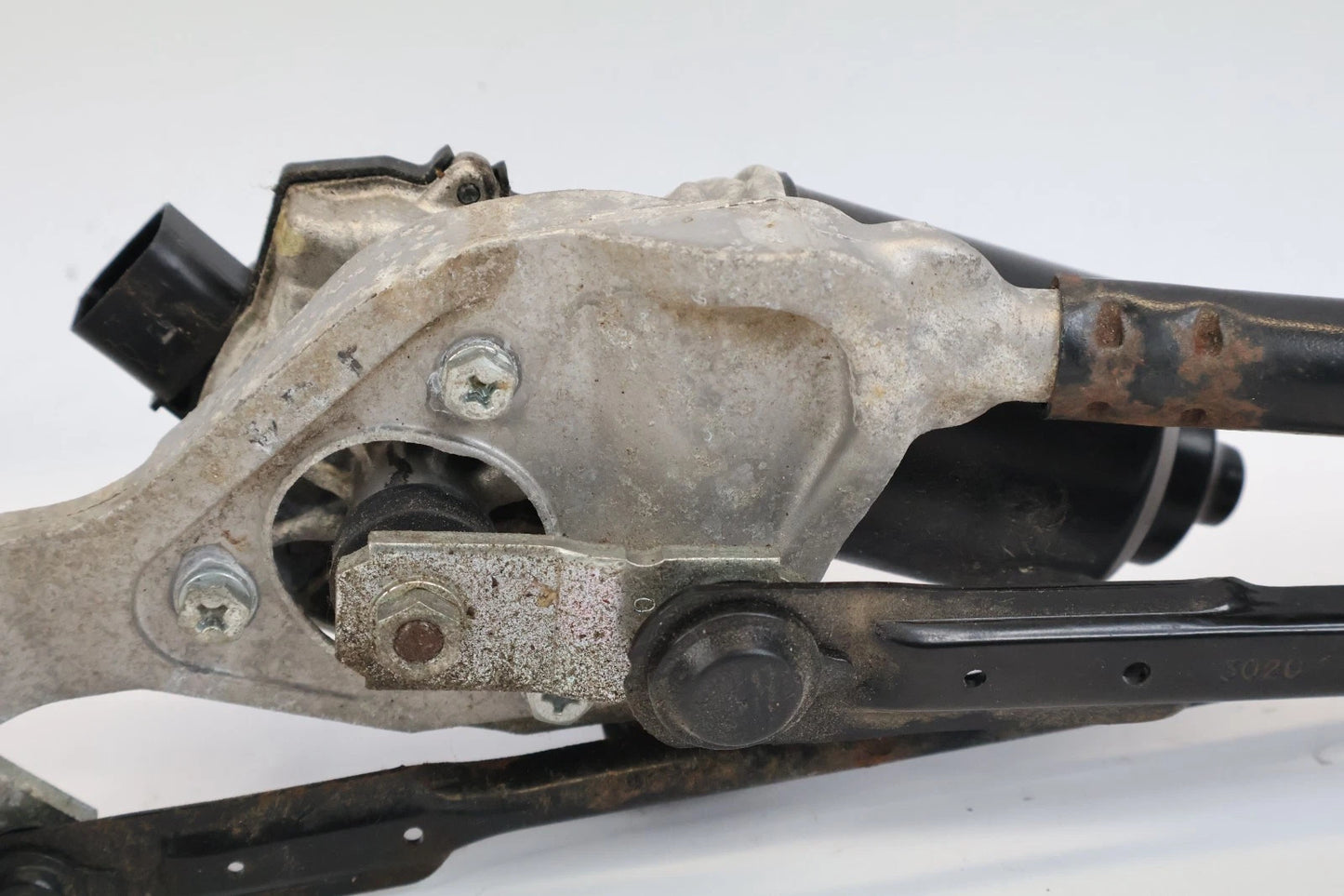 2012-2017 HYUNDAI ACCENT FRONT WIPER MOTOR W/ LINKAGE TRANSMISSION 98110-1R000