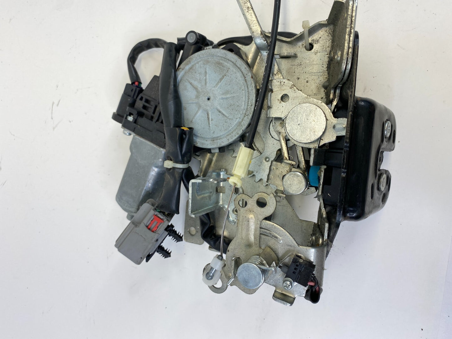 09-16 Chrysler Town & Country Liftgate Tailgate Trunk Lock Latch Actuator w/Moto